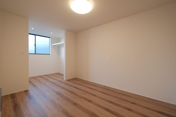 1761352415-600x400.jpg