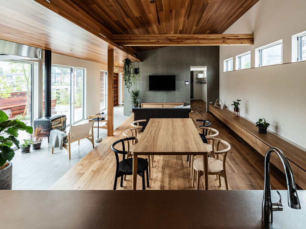 平屋 薪ストーブ 土間 アイフルホーム (7).png