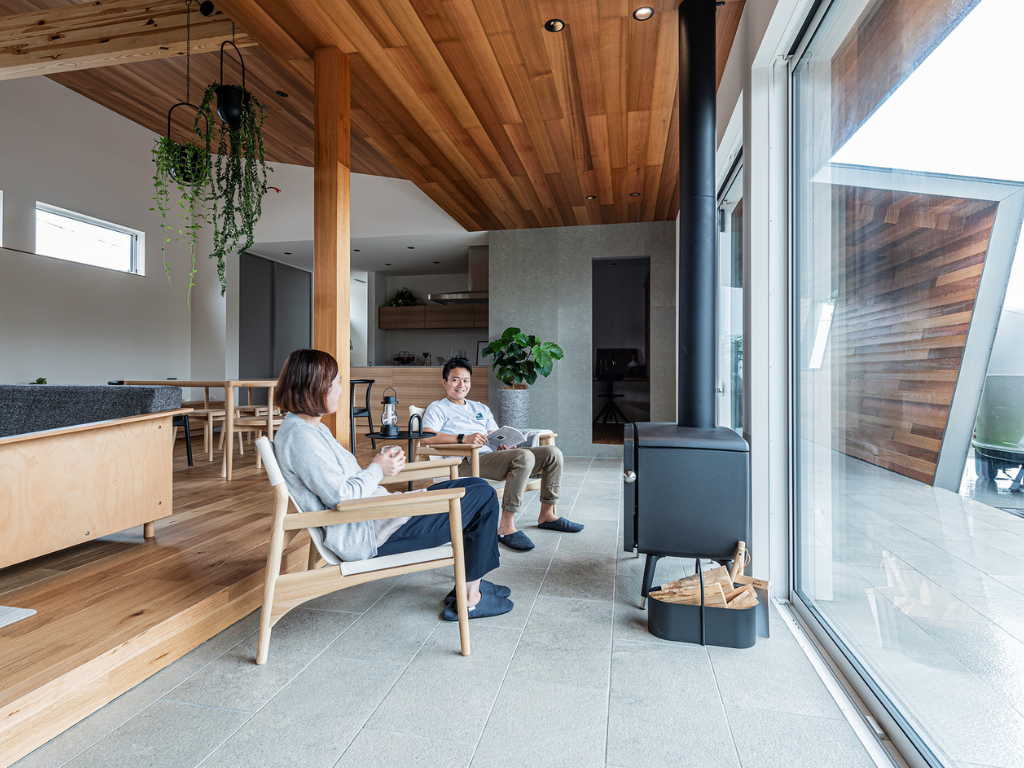 平屋 薪ストーブ 土間 アイフルホーム (8).png