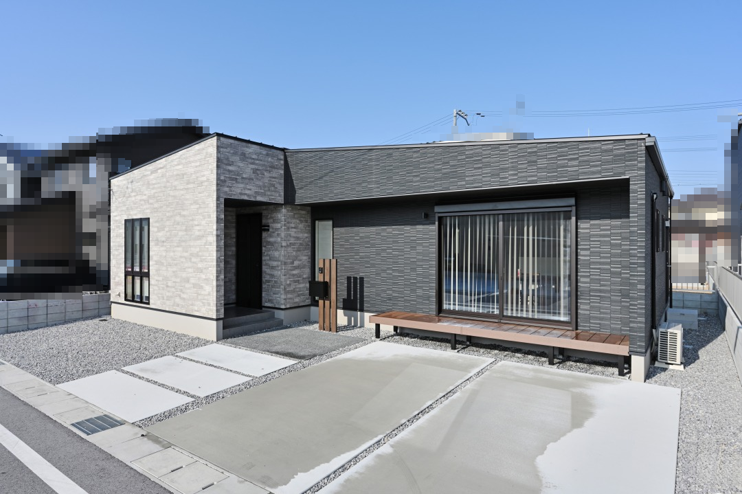 ずっと安心、ずっと快適。夏涼しく冬暖かい高性能な平屋のモデルハウス