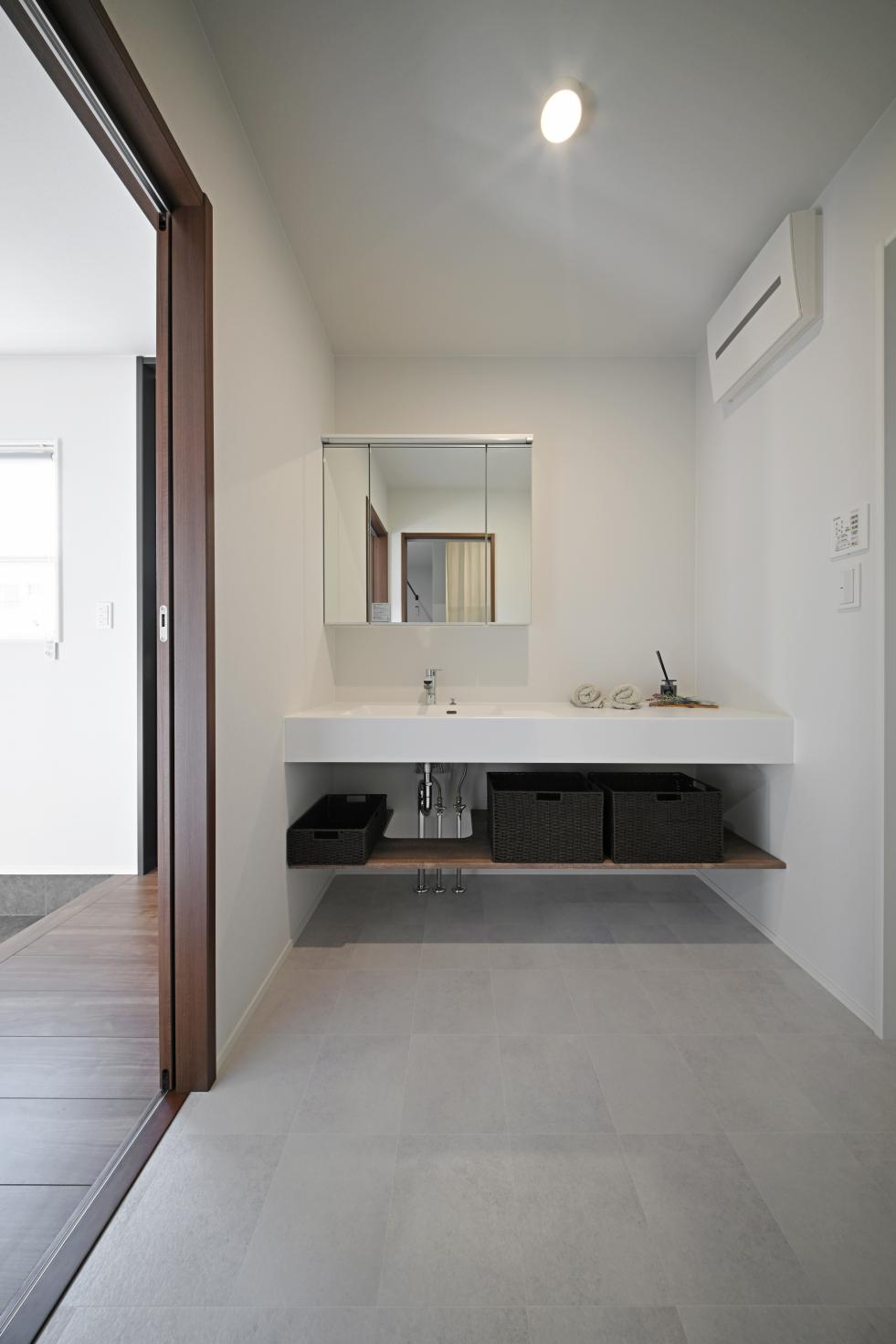 0120_81P_1120 のコピー.jpg